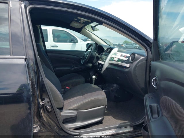 3N1CN7AP8HL801330 Nissan 2017