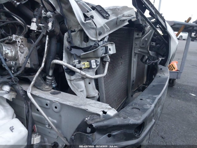 2T1BURHE6HC902090 Toyota 2zr-fe