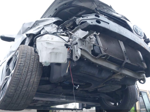 2T1BURHE6HC902090 Toyota 2zr-fe