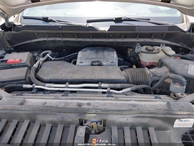 1GCRWBEK6MZ229828 Chevrolet l3b