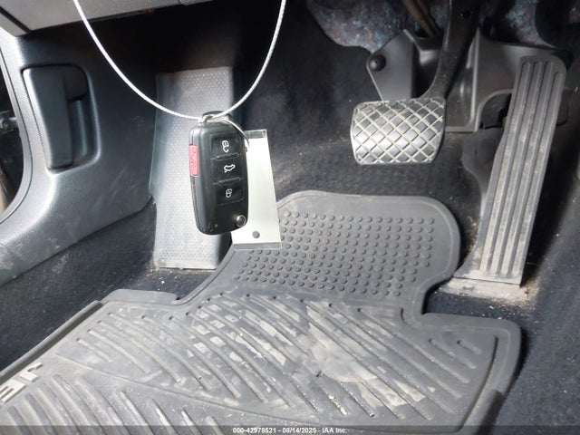 3VWL07AJ5GM361287 Volkswagen 2016
