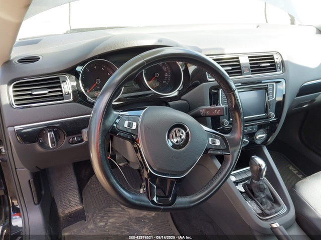 3VWL07AJ5GM361287 Volkswagen 2016