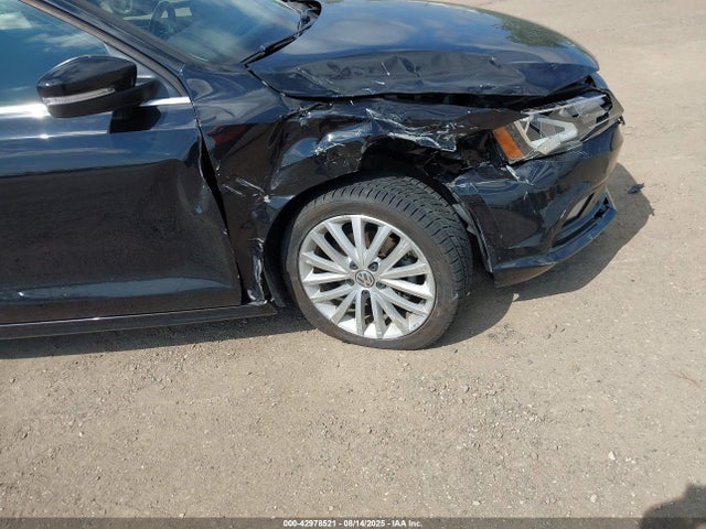 3VWL07AJ5GM361287 Volkswagen 2016