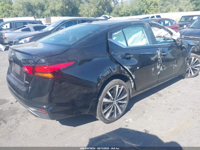 1N4BL4CW3KN321954 Nissan Altima