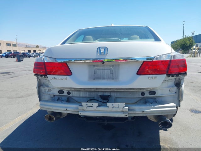 Honda j35y1 2014 1HGCR3F87EA003871 Image 17
