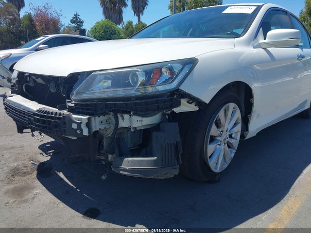 Honda j35y1 2014 1HGCR3F87EA003871 Image 19