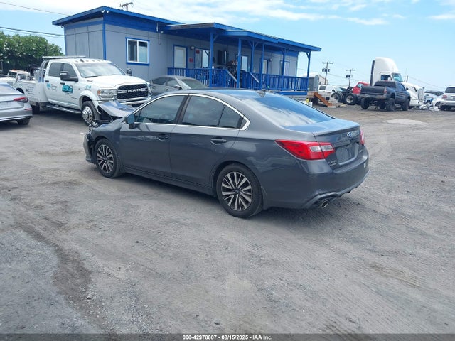2018 SUBARU LEGACY 4S3BNAC63J3005077 Photo 2