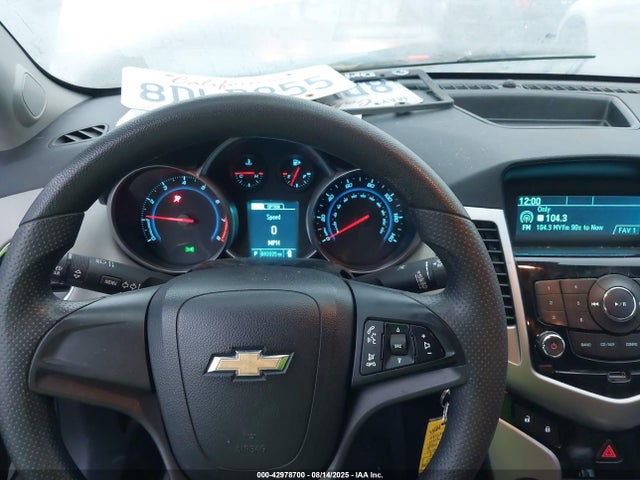 1G1PA5SH9E7400464 Chevrolet luw