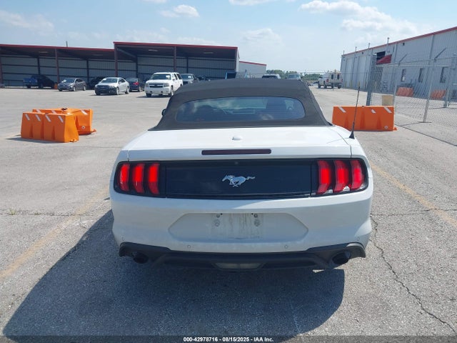 Ford 2.3l 4v premium fuel 2018 1FATP8UH3J5116536 Image 16