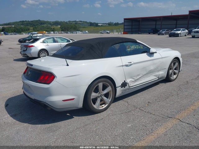 Ford 2.3l 4v premium fuel 2018 1FATP8UH3J5116536 Image 4