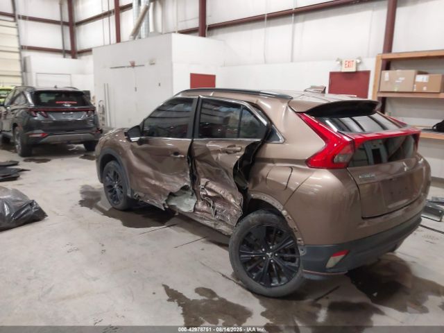 2019 MITSUBISHI ECLIPSE CROSS JA4AT4AA4KZ000506 Photo 2