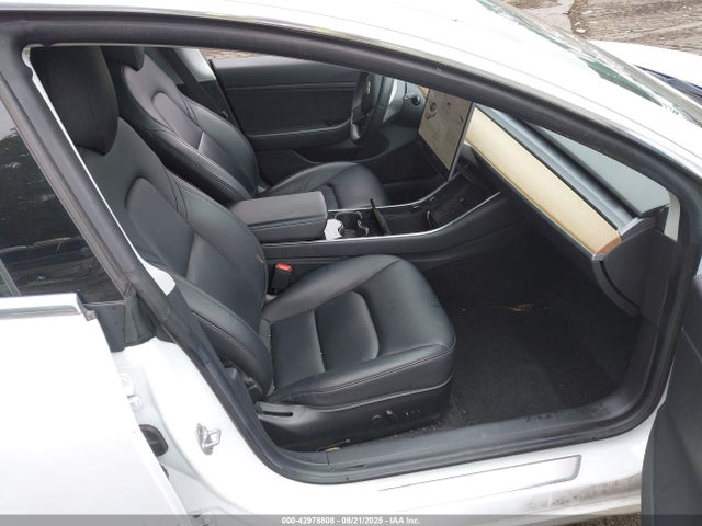2019 TESLA MODEL 3 5YJ3E1EB2KF494235 Photo 4