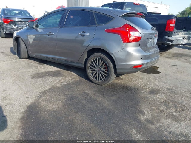 Ford Focus 2014 1FADP3N27EL460969 Image 3