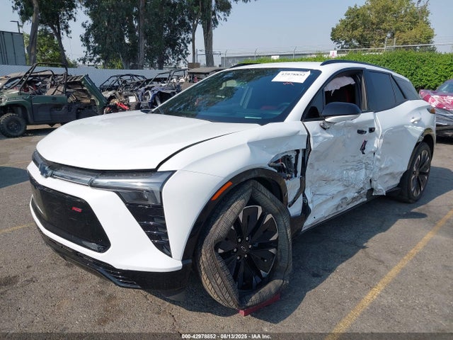 Chevrolet x0c+ec5 2024 3GNKDCRJ4RS173723 Image 2