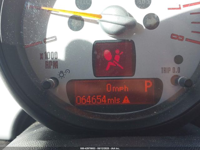 2014 MINI CLUBMAN WMWZF3C52ET493388 Photo 6