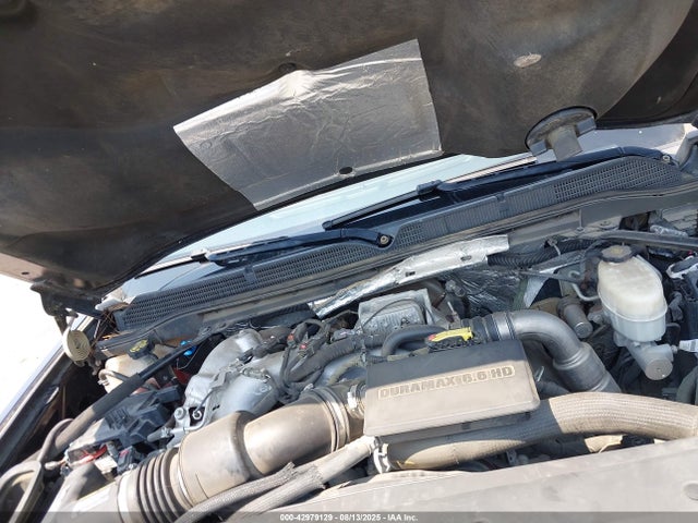 1GT42YEY1JF127590 GMC l5p - direct injection, duramax, gen 5, var 1
