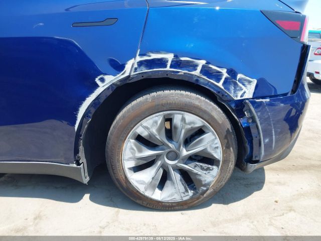 2024 TESLA MODEL Y 7SAYGDEE1RF150744 Photo 5