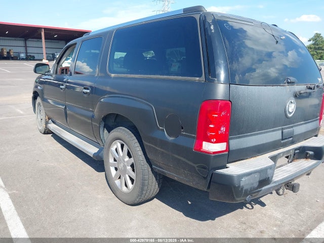 2005 CADILLAC ESCALADE ESV 3GYFK66NX5G165027 Photo 2