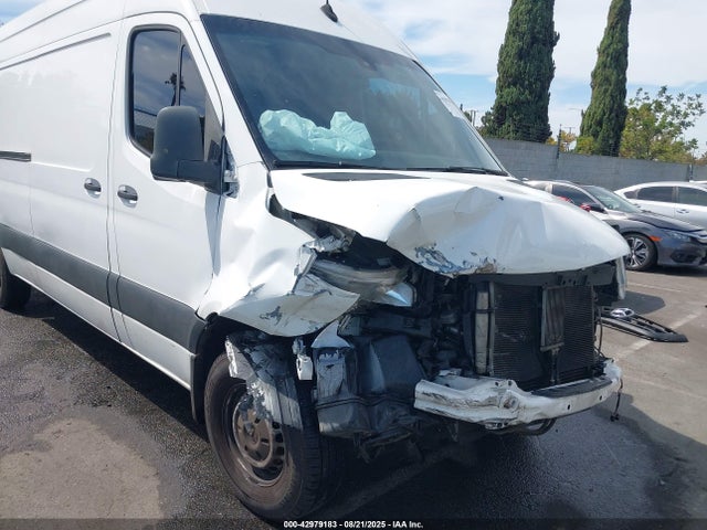 WD3PF1CD6KP027337 Mercedes-Benz om 642 with brake assist