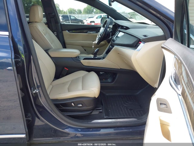 2018 CADILLAC XT5 1GYKNARSXJZ132274 Photo 4