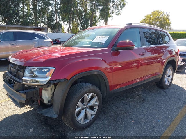 Volkswagen fsi 2018 1V2LR2CA9JC520201 Image 2