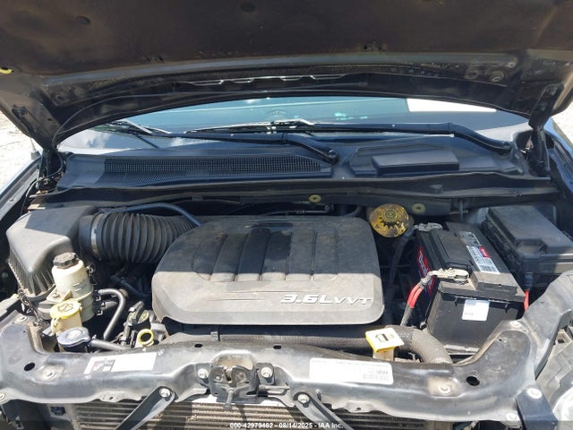 2C4RC1BG8GR297985 Chrysler Town and Country
