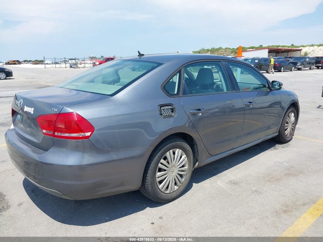 Aukcja sprzedaży 2014 Volkswagen Passat 1.8t S, vin: 1VWAT7A32EC042816, numer aukcji: 42979533
