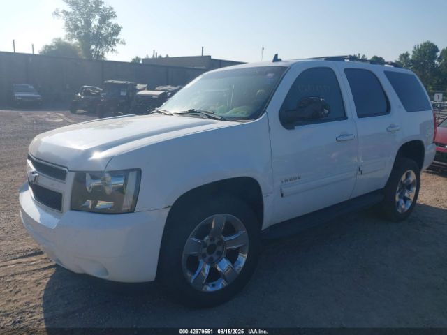 2011 CHEVROLET TAHOE 1GNSKBE05BR303059 Photo 1