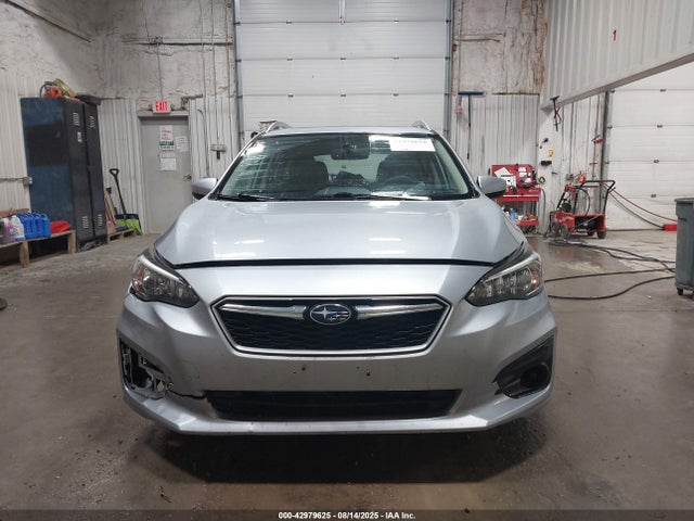 Subaru na 2017 4S3GTAB64H3702099 Image 12