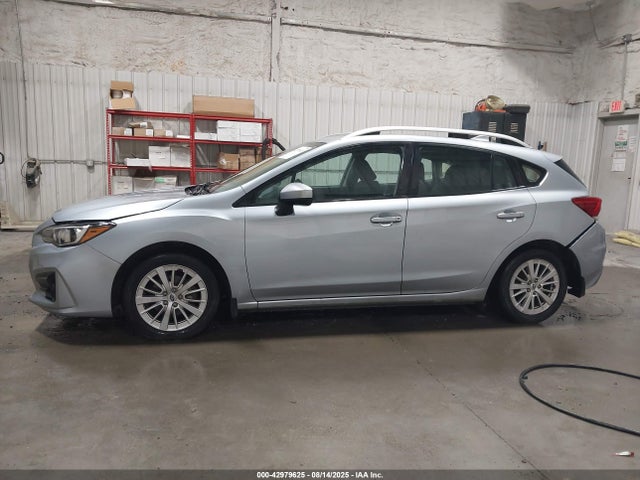 Subaru na 2017 4S3GTAB64H3702099 Image 14