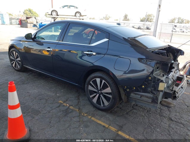 Nissan 2020 2020 1N4BL4EV8LC125400 Image 3