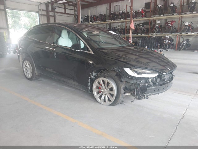 2016 TESLA MODEL X 5YJXCBE42GF005144 Photo 0