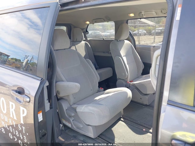 Toyota 2gr-fks 2017 5TDJZ3DC1HS169243 Image 8