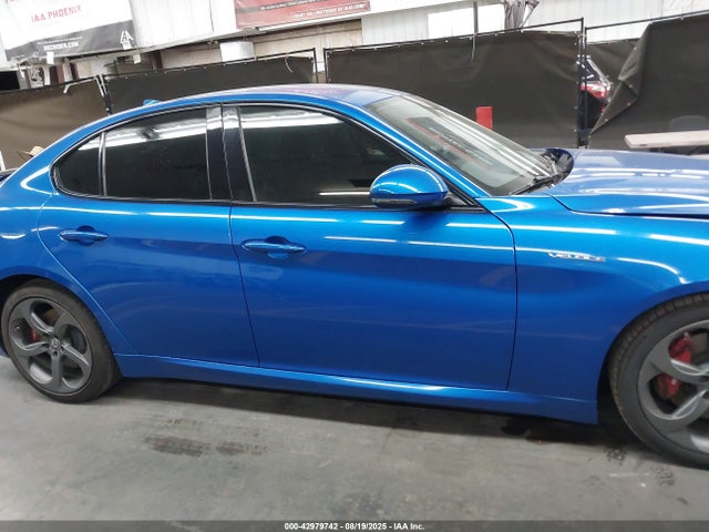 Alfa Romeo giulia (952) 2017 ZARFAEBN6H7558649 Image 13