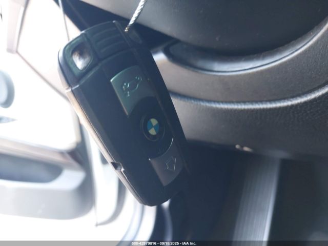 2011 BMW 328I WBAPH7G57BNM56999 Photo 10