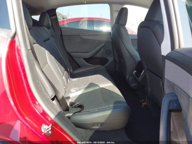 2026 TESLA MODEL Y 7SAYGDEE5TF331160 Photo 7