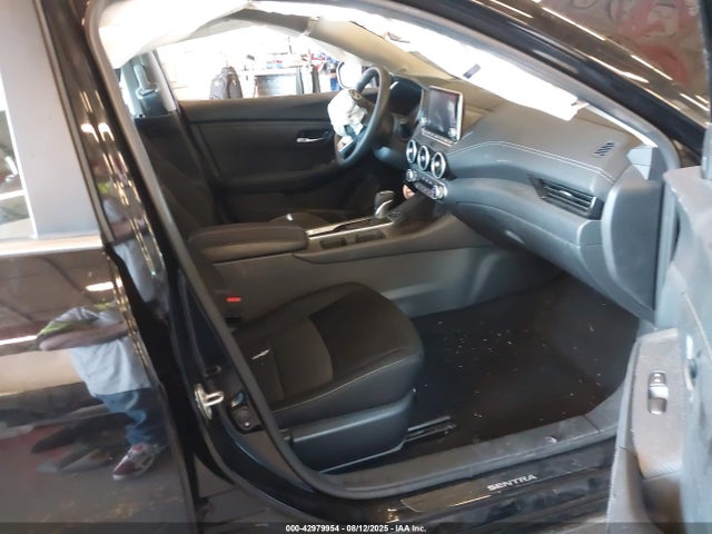 Nissan 2025 2025 3N1AB8CV8SY212029 Image 5