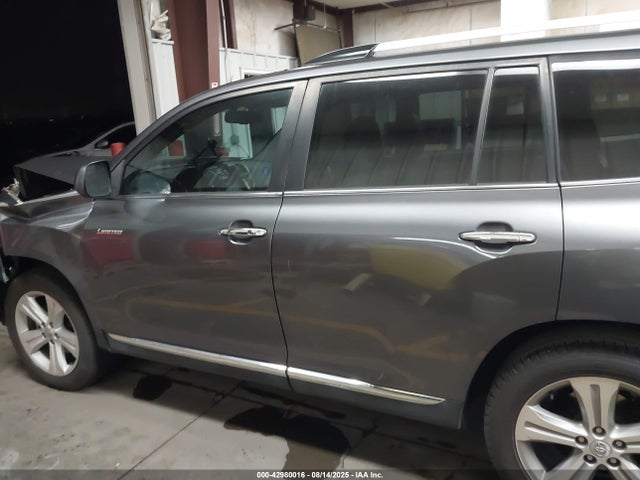 Продаж на аукціоні авто 2013 Toyota Highlander Limited V6, vin: 5TDYK3EH7DS130955, номер лоту: 42980016