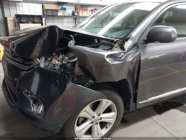 Продаж на аукціоні авто 2013 Toyota Highlander Limited V6, vin: 5TDYK3EH7DS130955, номер лоту: 42980016