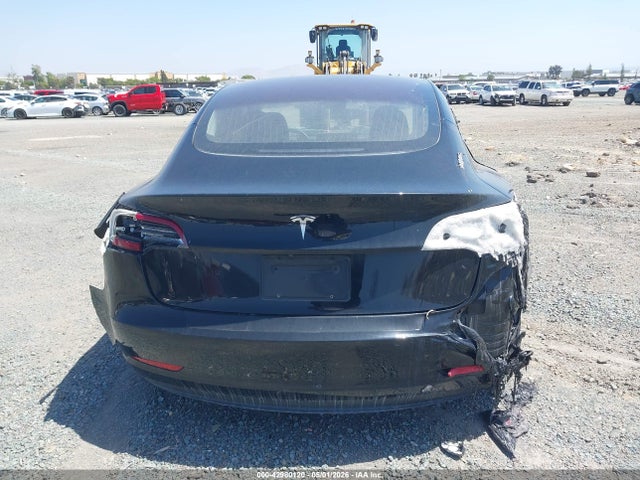 Tesla Model 3 Long Range/mid Range 2018 5YJ3E1EAXJF171914 Image 17