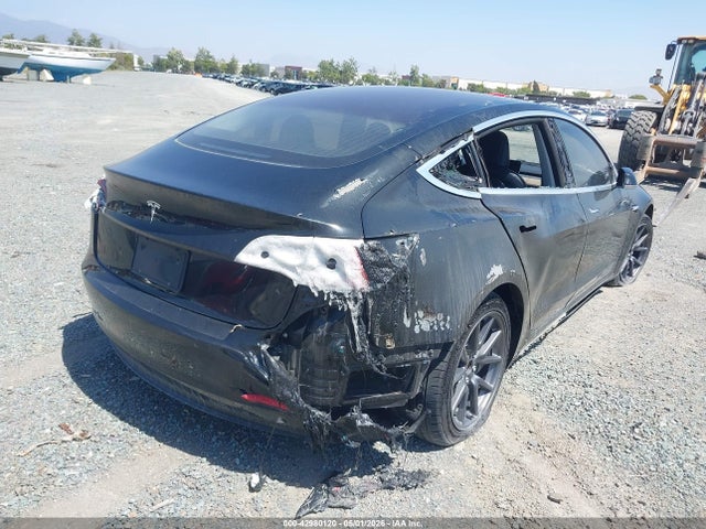 Tesla Model 3 Long Range/mid Range 2018 5YJ3E1EAXJF171914 Image 21