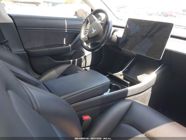 Tesla Model 3 Long Range/mid Range 2018 5YJ3E1EAXJF171914 Image 5