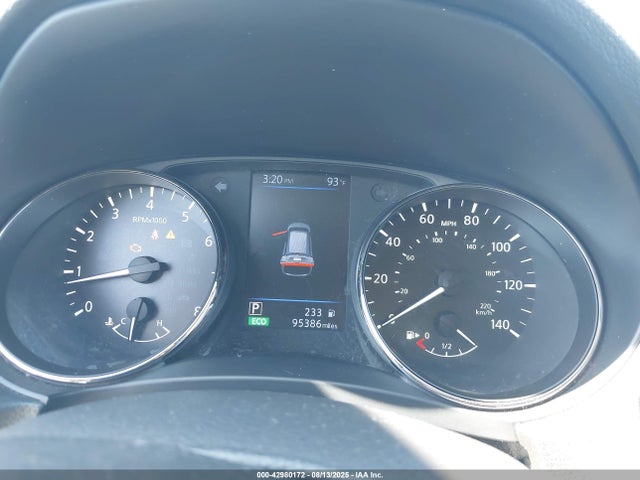JN8AT2MV4JW311883 Nissan 2018
