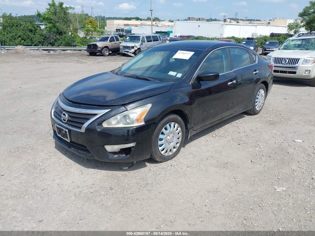 Nissan Altima 2014 1N4AL3AP2EC106924 Image 2