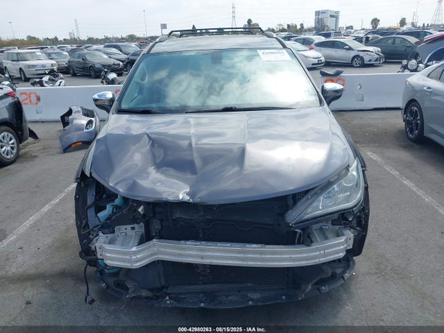 Chrysler 2017 2017 2C4RC1GG3HR559650 Image 13