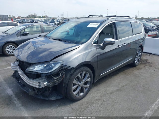 Chrysler 2017 2017 2C4RC1GG3HR559650 Image 2