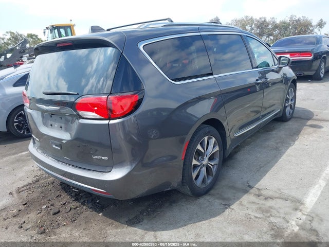 Chrysler 2017 2017 2C4RC1GG3HR559650 Image 4
