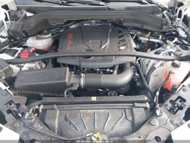 2023 ALFA ROMEO STELVIO ZASPAKBN0P7D65738 Photo 9