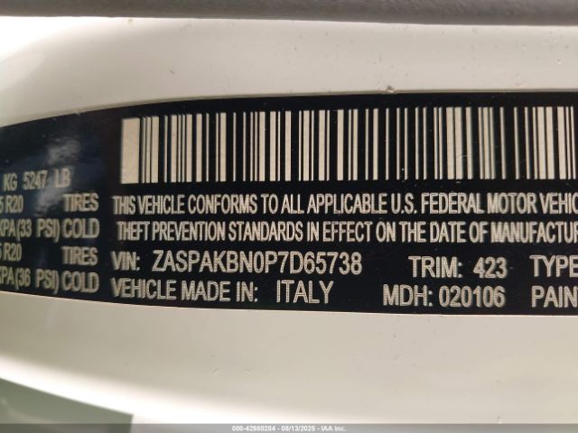 2023 ALFA ROMEO STELVIO ZASPAKBN0P7D65738 Photo 8