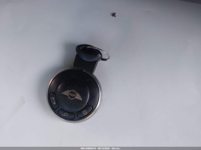 2010 MINI COOPER S CLUBMAN WMWMM3C56ATZ32540 Photo 10